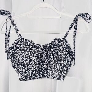 SHEIN Black and White Floral Crop Top